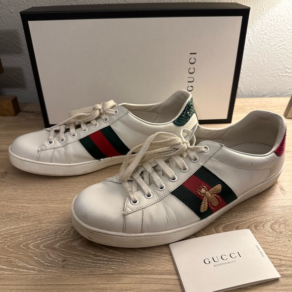 Gucci Men's Ace embroidered sneaker - Picture 2 of 6